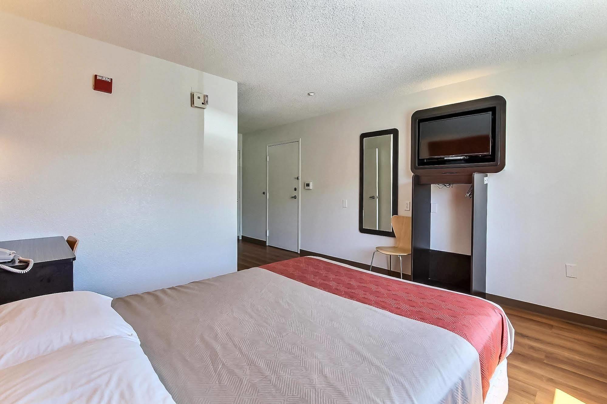 Motel 6-Gilroy, Ca Εξωτερικό φωτογραφία